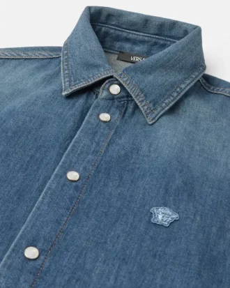 Lett denimskjorte